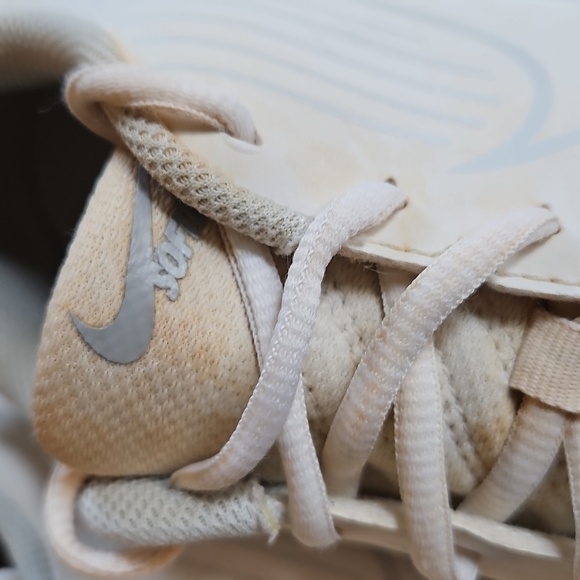 Nike Softball Cleats - Picture 5 of 14